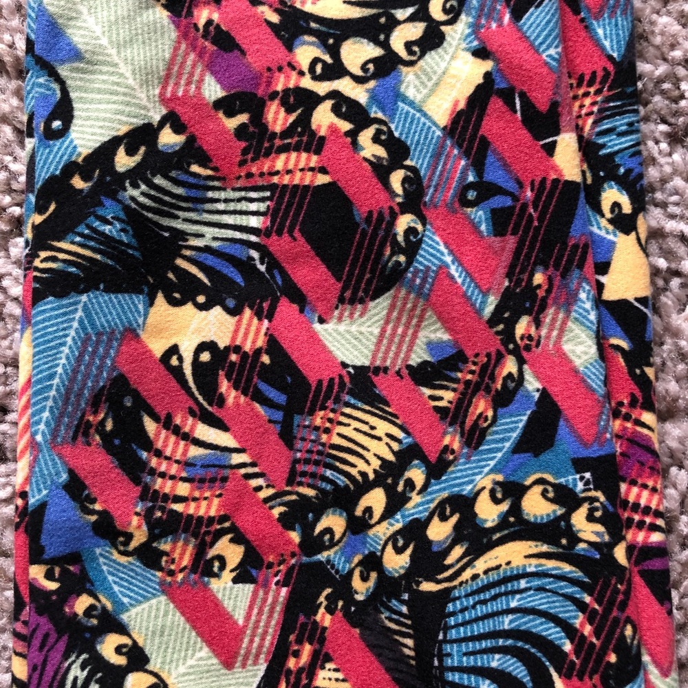 NEW Lularoe leggings OS - Picture 2 of 3